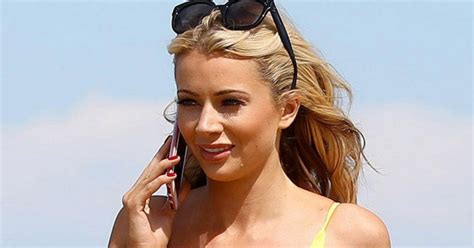 Love Island bombshell embraces camel toe in nipple.